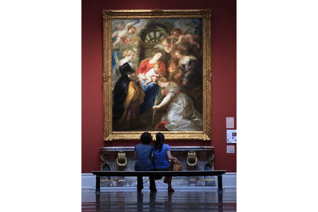 35_2015_07_17_VISITORS_Great_Gallery_Crowning_St_Catherine_1.JPG