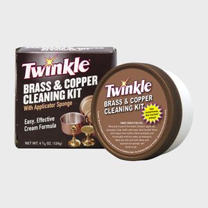 Cleaning kit container displays 
