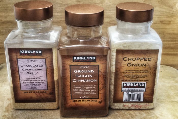Kirkland garlic, cinnamon and onion spices