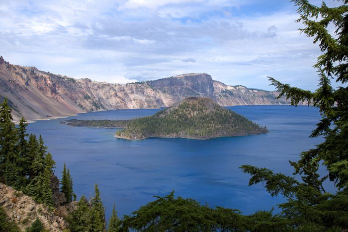 crater lake in Oregon